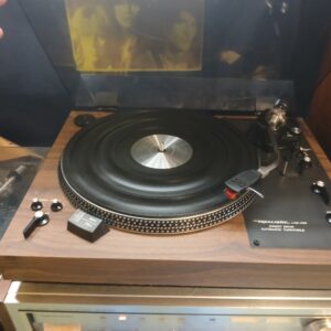 Realistic LAB-420 Direct Drive Automatic Turntable
