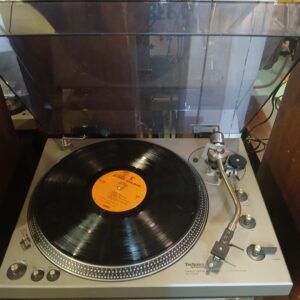 Technics SL-1300 Direct Drive Turntable