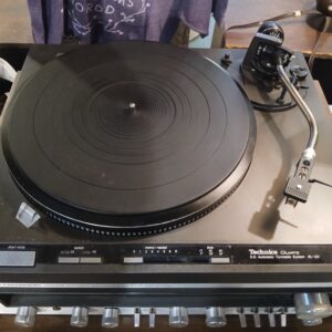 Technics SL-Q3 Automatic Turntable